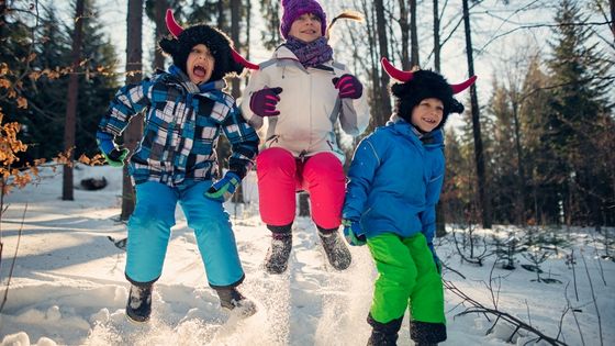 5 Travel essentials for traveling in winter with kid