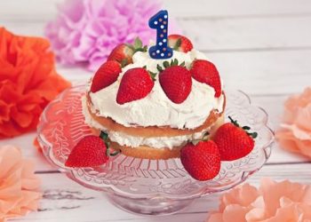 The Benefit of Getting Birthday Cake and Flowers in Kanpur