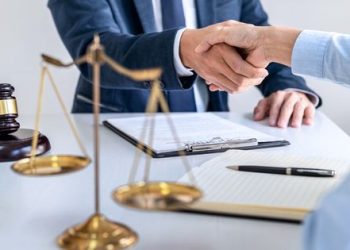 What to Know Before Selecting a Lawyer in Dubai